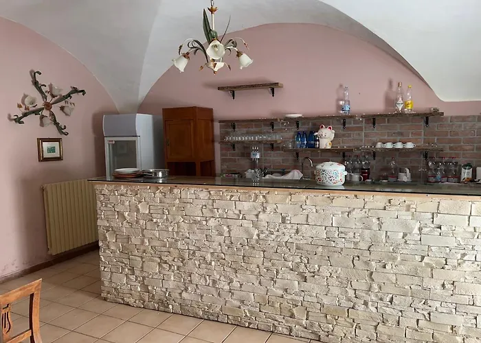 Alojamento de Acomodação e Pequeno-almoço Il Girasole E Il Tulipano *